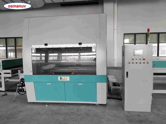 Linea di rivestimento a spruzzo completamente automatica. Sistema di rifornimento PLC e vernice personalizzabile. Basso tasso di spruzzo.