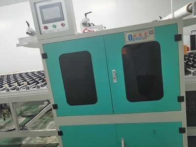 1Apparecchiature di laminazione a pellicola da 0,5 kW per una laminazione rapida e precisa