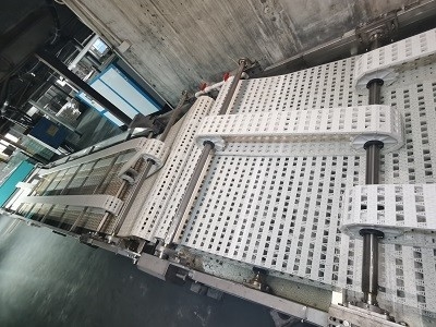 Macchina di rivestimento UV ad alta automazione con tecnologia di rivestimento ad alta affidabilità