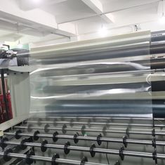 Linea di verniciatura a trasferimento UV LED compatta per finiture ecologiche su pannelli compositi in legno