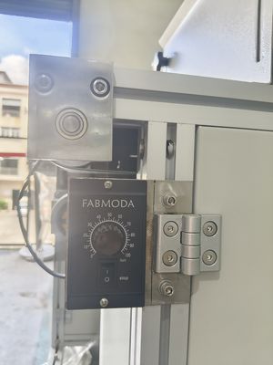 Raggiungere la velocità di cura della macchina di cura UV con il nostro sistema di trasmissione del motore Desheng da 1 HP 5-20m / min velocità