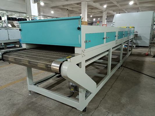 Sistema di asciugatura a infrarossi ad alta efficienza. Soluzione di asciugatura personalizzabile per lo stampaggio della pasta e i rivestimenti per la lavagna.