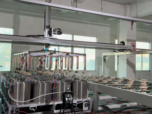 Lunga durata di vita Macchine di rivestimento per il montaggio robotico ad alta velocità per lo stampaggio della pasta 24 stazioni per il prodotto stampato della pasta