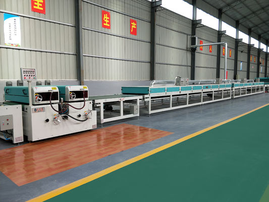 Linea di rivestimento a rullo per bobine metalliche con rivestimento UV ad alta precisione e larghezza personalizzabile per applicazioni industriali