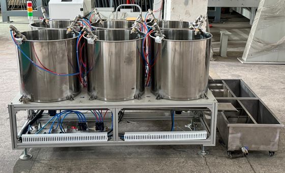 Linea di rivestimento a rotazione a sei stazioni standard per il rivestimento a barriera interna di polpa stampata