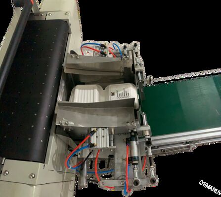 Stampa digitale ad alta velocità a passaggio singolo con velocità di stampa di 150 m/min personalizzabile fino a 2500 mm di larghezza e configurazioni CMYK + bianco + vernice