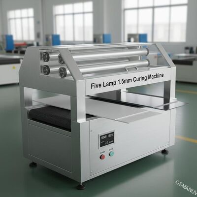 La macchina di curatura a cinque lampade da 1,5 mm è equipaggiata per la superficie di fogli di PVC, di silicato di calcio, di alluminio e di ferro.