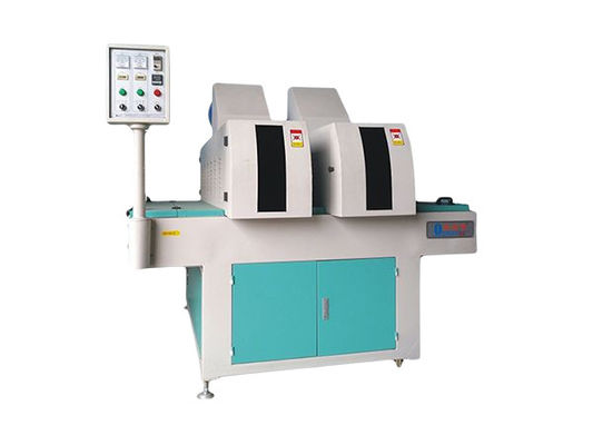 Sistema di raffreddamento UV e LED ecologico e a basso consumo energetico per la finitura sostenibile del legno