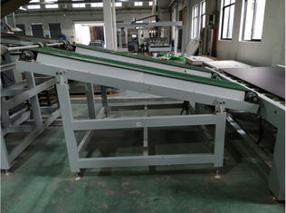 Spruzzo UV che ricopre trancia automatica di lunghezza 1800mm dei sistemi di trasportatore