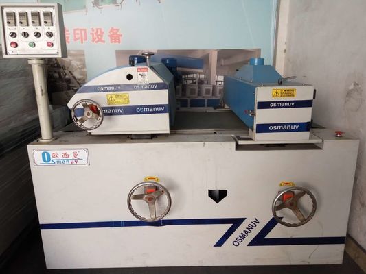 220V/50Hz Fornitura di corrente Roller trasportatori pesanti Larghezza massima del rivestimento 1000mm per il beneficio
