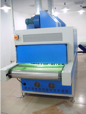 Macchina di cura UV ad alte prestazioni per area di cura 300 mm * 400 mm 3s / tempo Piccole dimensioni