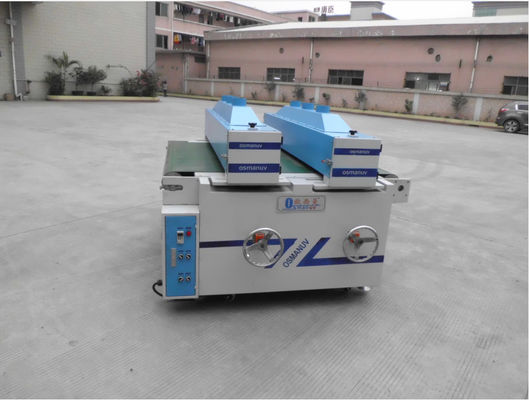 Punto ricoprente UV dell'attrezzatura che stampa la fabbrica di macchina ricoprente UV
