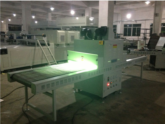 300mm lunghezza efficace macchina di curaggio UV con curaggio e 380V 50HZ tensione di alimentazione