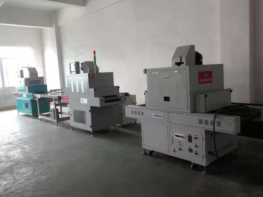 Intervallo di controllo del timer 0-99min Macchina di irradiazione UV con precisione di controllo della temperatura ±1C