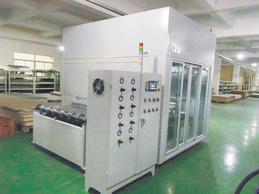 28 - Macchina di rivestimento d'accensione tecnica dello spruzzo 50KW con il sistema di trasportatore