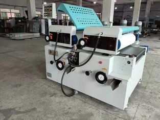 Macchina di rivestimento a due rulli di precisione per pannelli in PVC, mobili e metallici con spessore di rivestimento personalizzabile