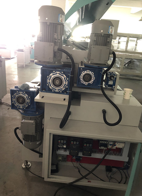 Apparecchiature per il rivestimento con rulli di vernice con velocità di rulli da 0 a 20 m/min e livello di rumore ≤ 75 dB