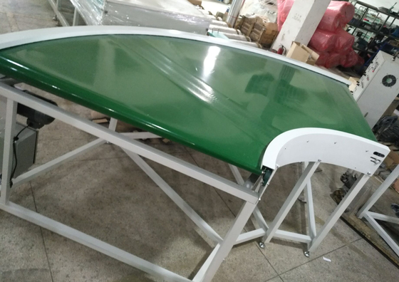 Macchina a nastro trasportatore automatico con sistema di movimentazione del materiale servomotore