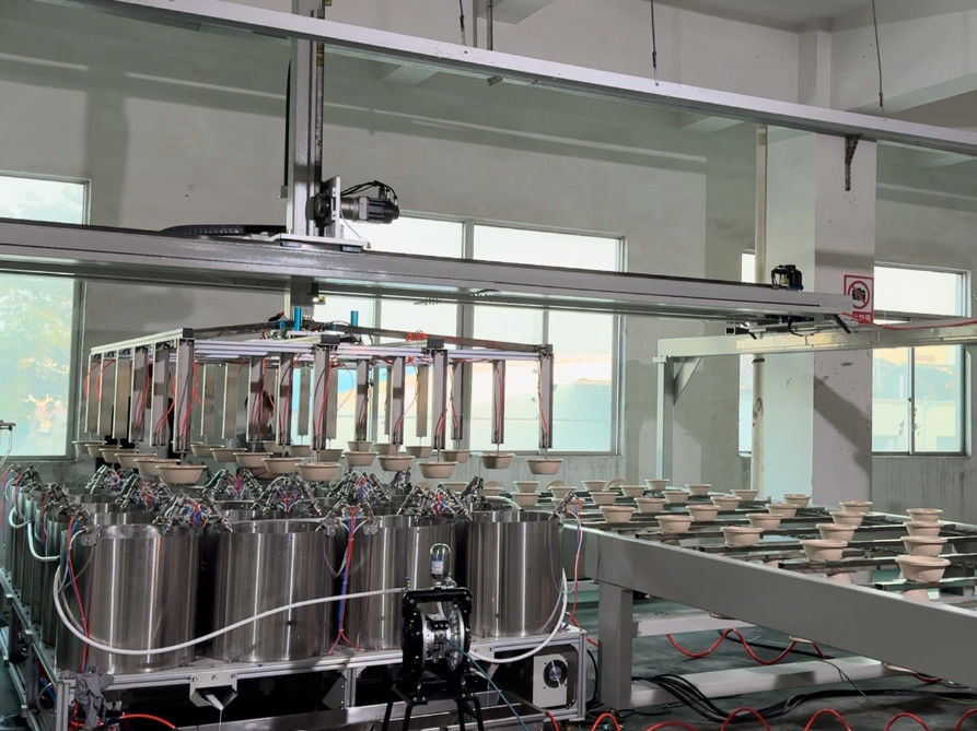 Lunga durata di vita Macchine di rivestimento per il montaggio robotico ad alta velocità per lo stampaggio della pasta 24 stazioni per il prodotto stampato della pasta