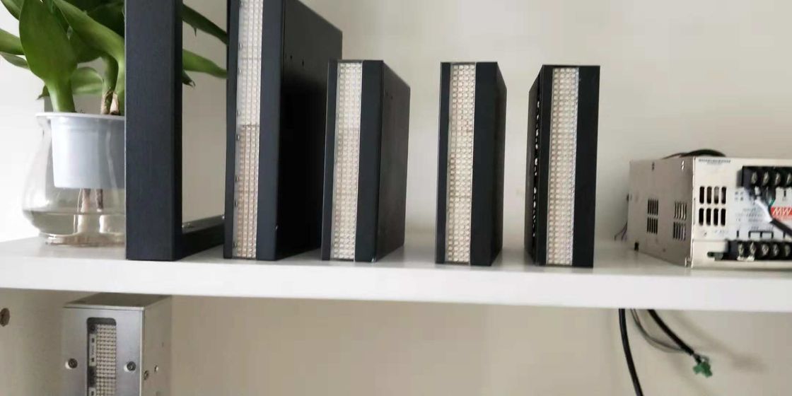 Macchina di cura a LED UV di design compatto 100W 10kg per profondità di cura 5-20mm Applicazioni