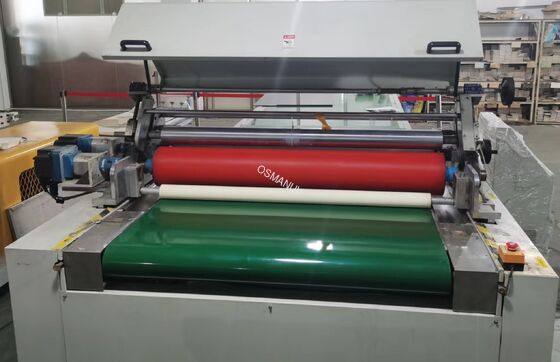 Rullatrice Industriale con Larghezza di Rivestimento Personalizzabile fino a 2500mm e Sistema di Precisione a Due Rulli per Compatibilità Versatile dei Materiali